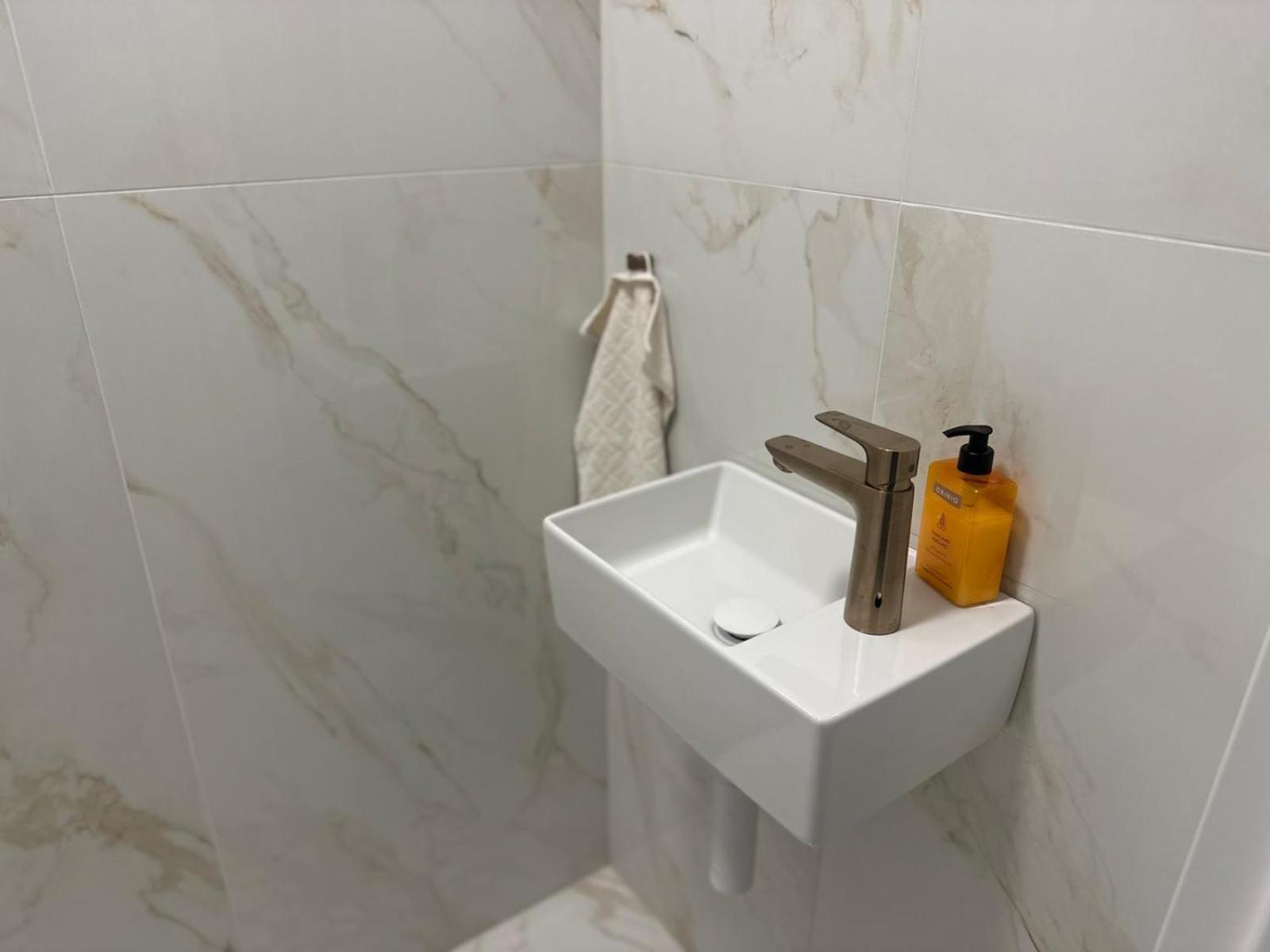 Luxury Apartment - Astro Dunajská Streda Eksteriør billede