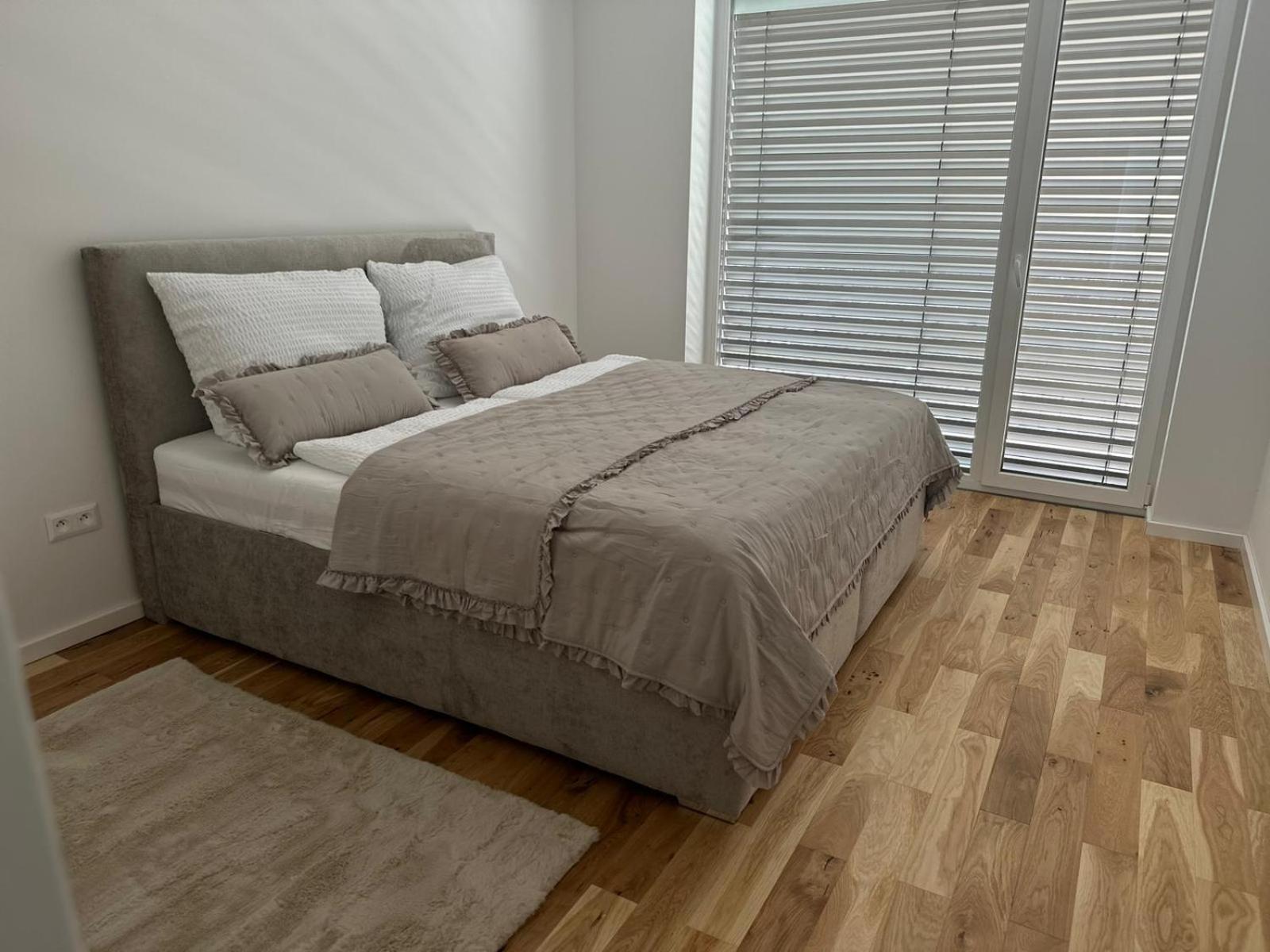 Luxury Apartment - Astro Dunajská Streda Eksteriør billede